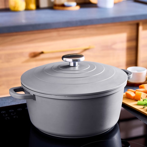 Morphy Richards Cast Aluminium Casserole Dish