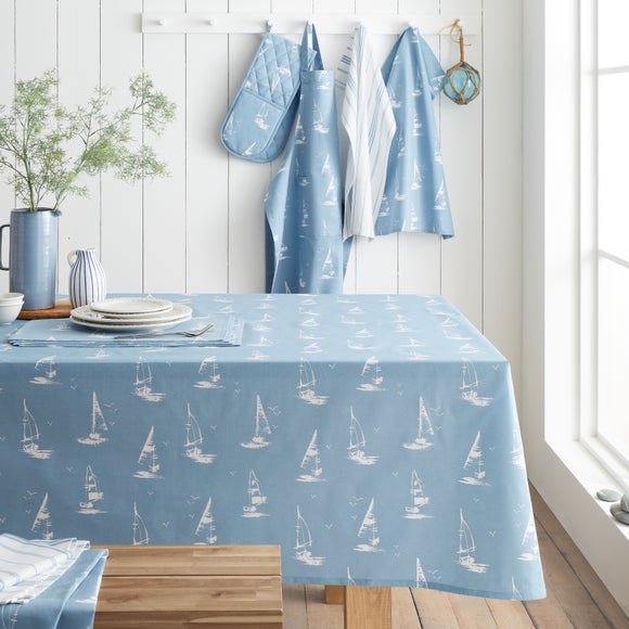 Catherine Lansfield Salcombe Boats Tablecloth