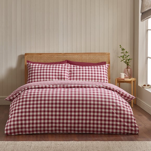 Photo 1 of Catherine Lansfield Gingham 100 Brushed Cotton Duvet Cover & Pillowcase Set