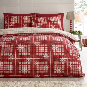 Catherine Lansfield Christmas Scandi Check Polycotton Duvet Cover & Pillowcase Set