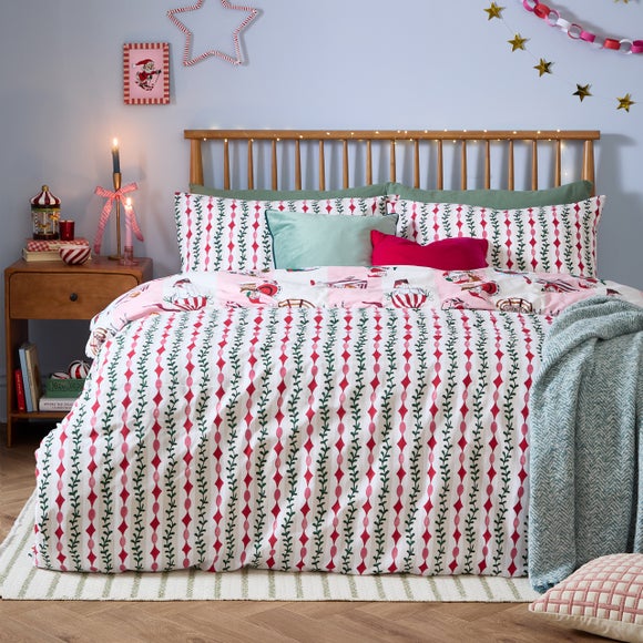 Photo 2 of Furn. Passport To The North Pole Brushed Polycotton Duvet Cover & Pillowcase Set