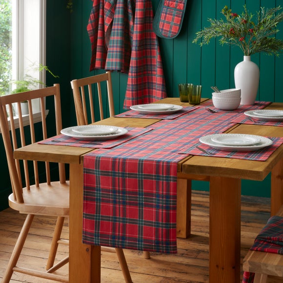 Catherine Lansfield Christmas Tartan Check Table Runner