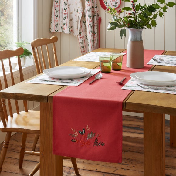 Catherine Lansfield Christmas Holly Stripe Table Runner