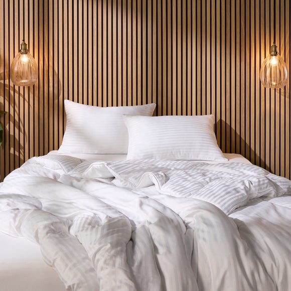 Snuggledown Hotel Luxuriously Soft Cosy Duvet and Pack of 2 Pillows 15 Tog