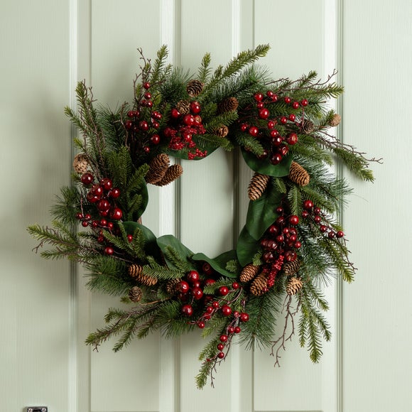 60cm Artificial Classic Christmas Wreath