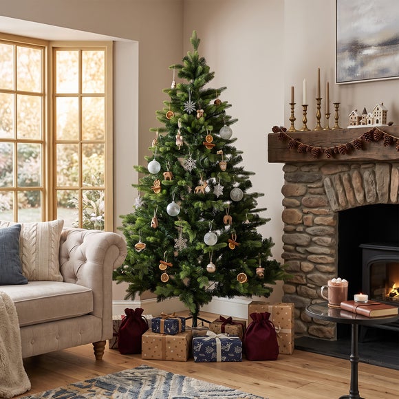 6ft Mixed Tip Pre-lit Wide Base Realistic Christmas Tree