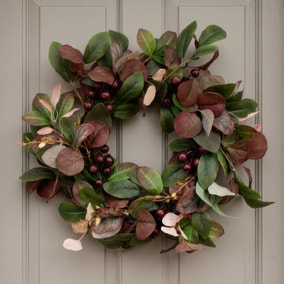 Artificial Seasonal Foliage Wreath