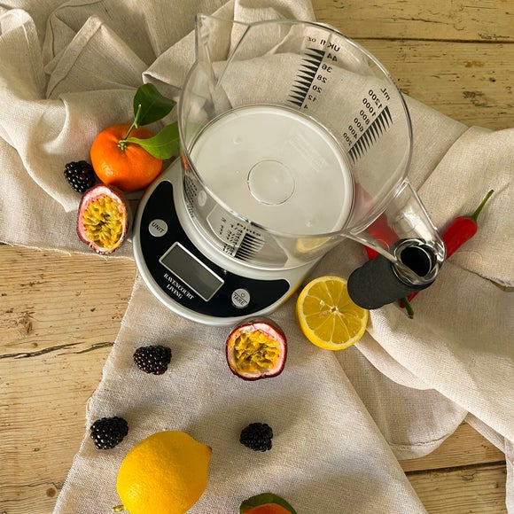 Ravencourt Talking Kitchen Scales And Jug