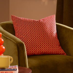 Furn. Checkered Square Cushion