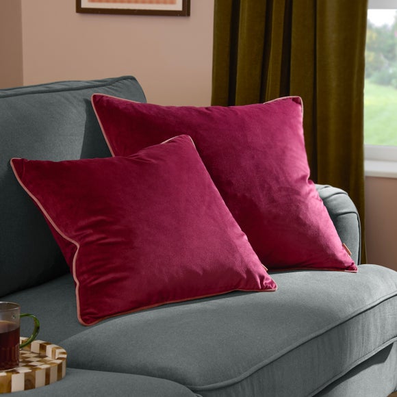 Photo 5 of Furn. Square Cushion