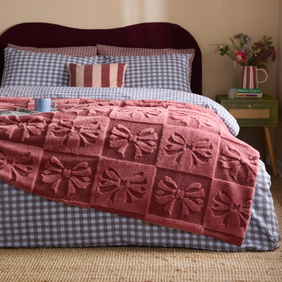 Furn. Big Bows Faux Fur Boucle Throw Blanket 140cm x 180cm
