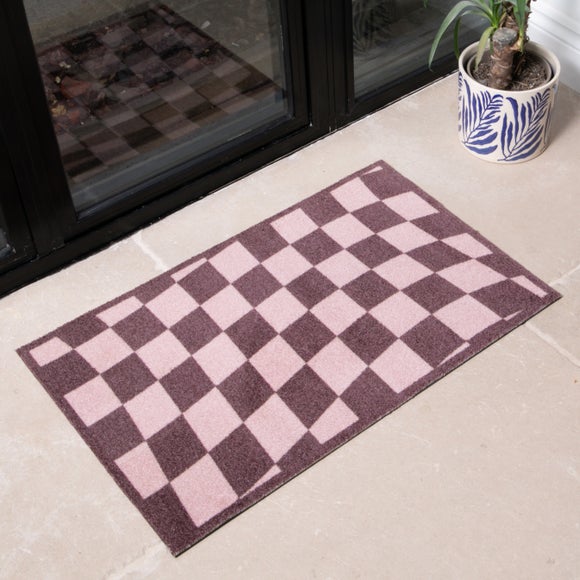 Artsy Mats Wavey Checkerboard Indoor Washable Doormat
