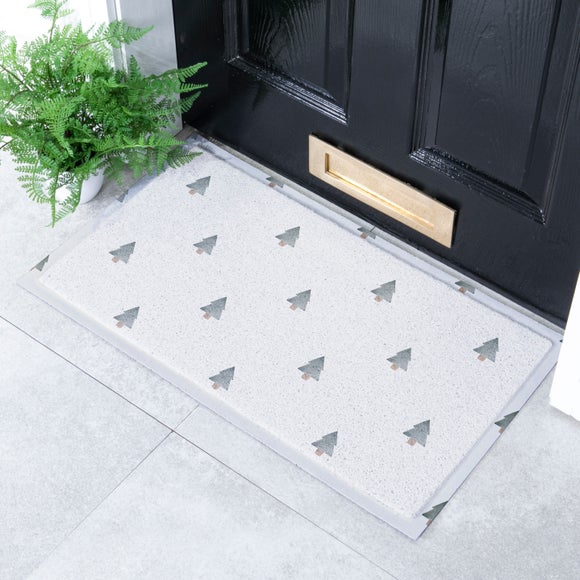 Artsy Mats Christmas Tree Pattern Indoor Outdoor Doormat