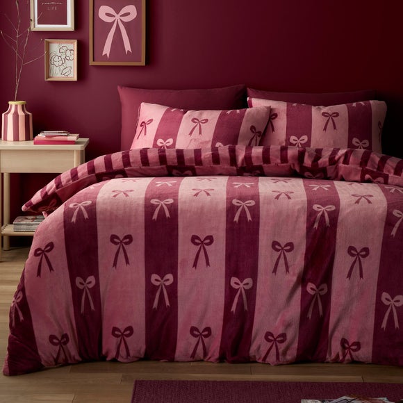 Photo 1 of Fusion Bows Duvet Cover & Pillowcase Set