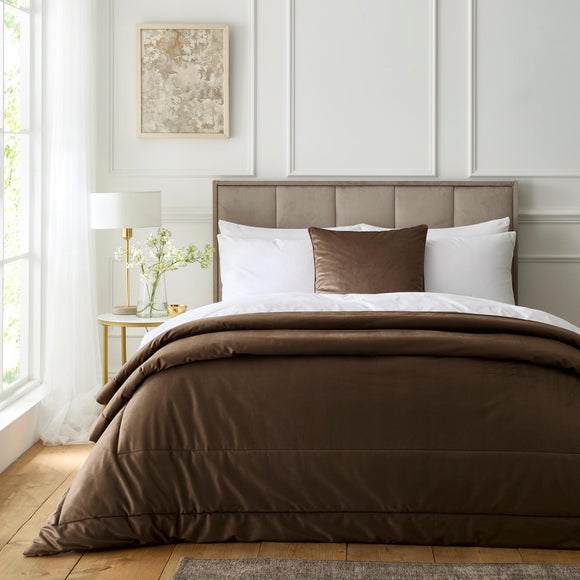 Appletree Harlan Velvet Bedspread
