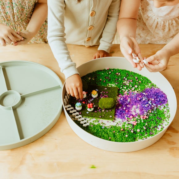 Jellystone Designs Tray Play
