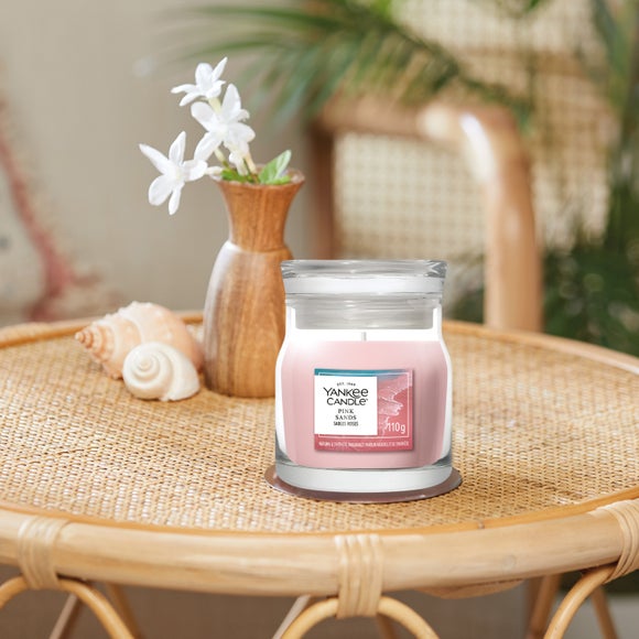 Yankee Candle Pink Sands Signature Jar Candle