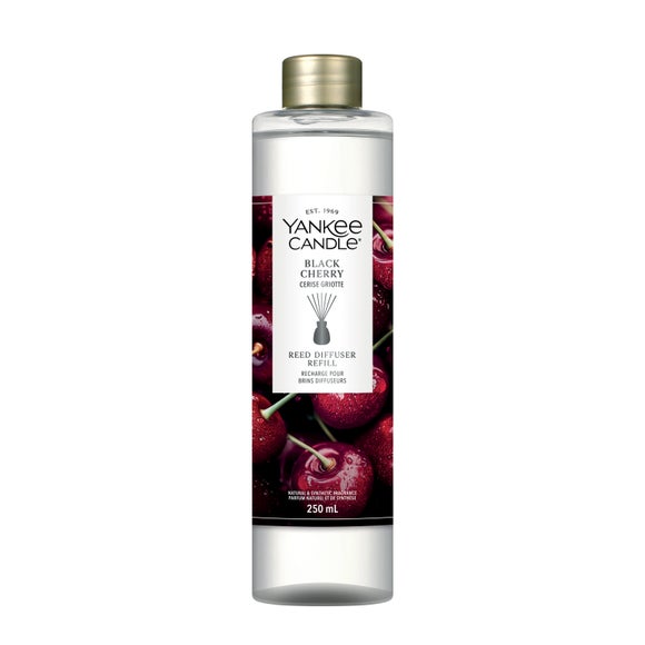 Photo 1 of Yankee Candle Black Cherry Diffuser Refill Photo 1 of Yankee Candle Black Cherry Diffuser Refill