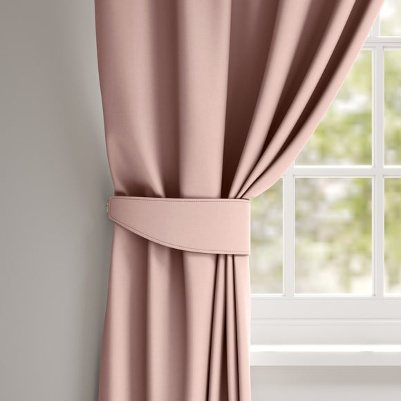 Dunelm made deals to measure curtains