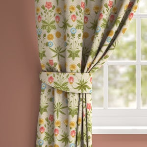William Morris At Home Daisy Made To Order Curtain Tieback