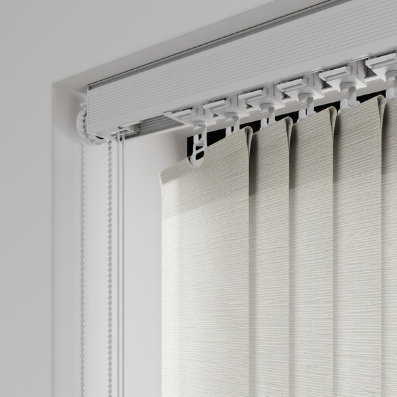 Oxford Blackout Made to Measure Vertical Blind Oxford Cream