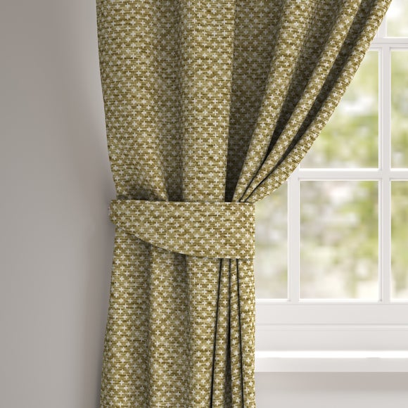 Helmsley Made to Order Tieback