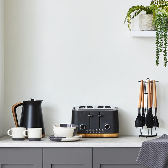 Grey and white outlet kettle