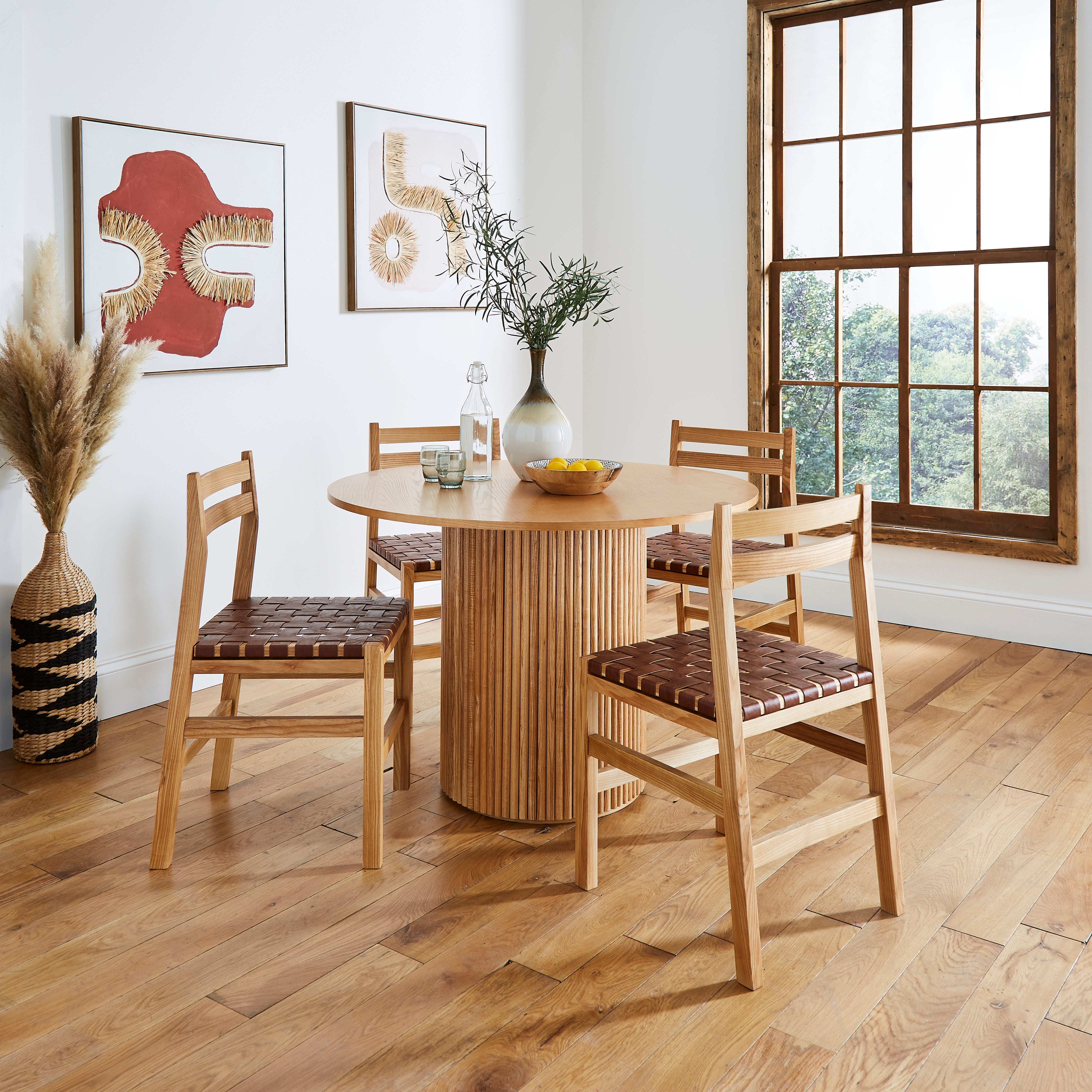 Amari Round Dining Table With 4 Amari Chairs Ash Brown
