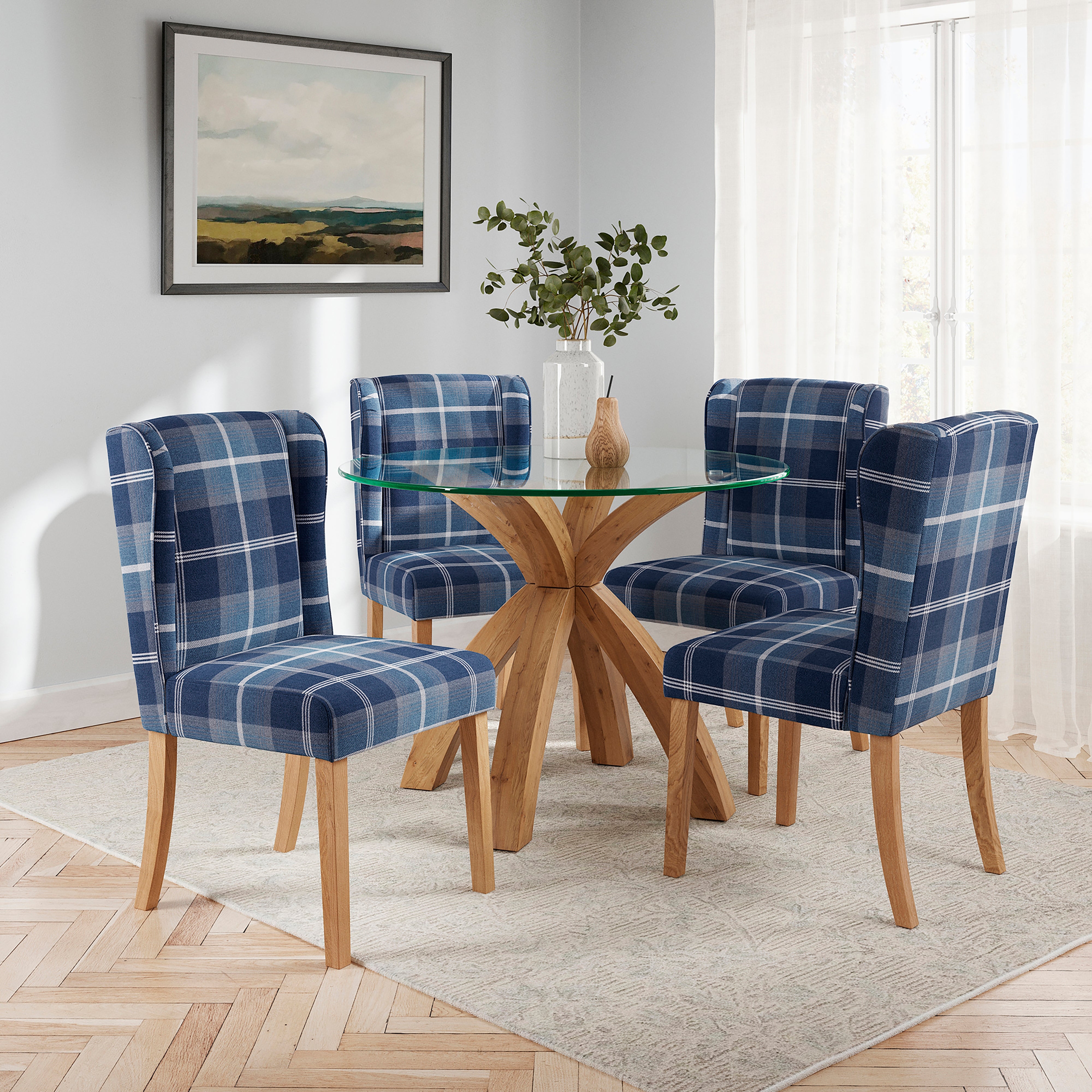 Xavi Round Dining Table With 4 Oswald Navy Country Check Dining Chairs Navy