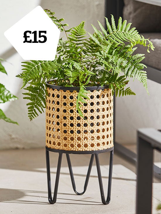 Sulu Small Rattan Effect Plant Pot Stand