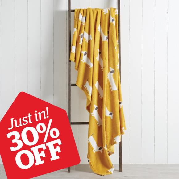 Sausage dog yellow throw