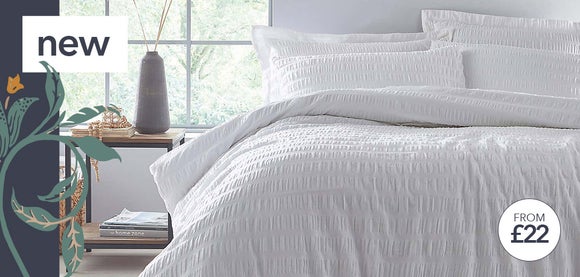 Aria Seersucker White 100% Cotton Duvet and Pillowcase Set >