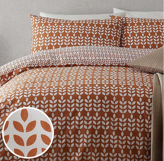 Trending Bedding Elements Vete Butterscotch Reversible Duvet Cover and Pillowcase Set