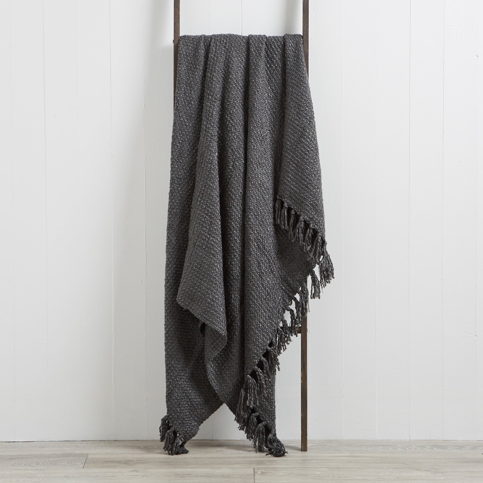 Chunky Chelsea Charcoal Throw | Dunelm